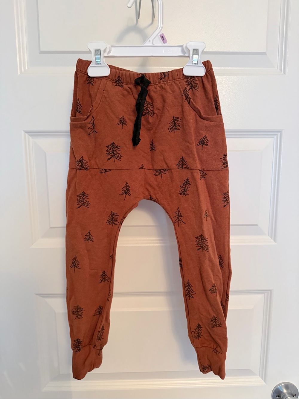 3T Rust Tree-Print Pocket Joggers
